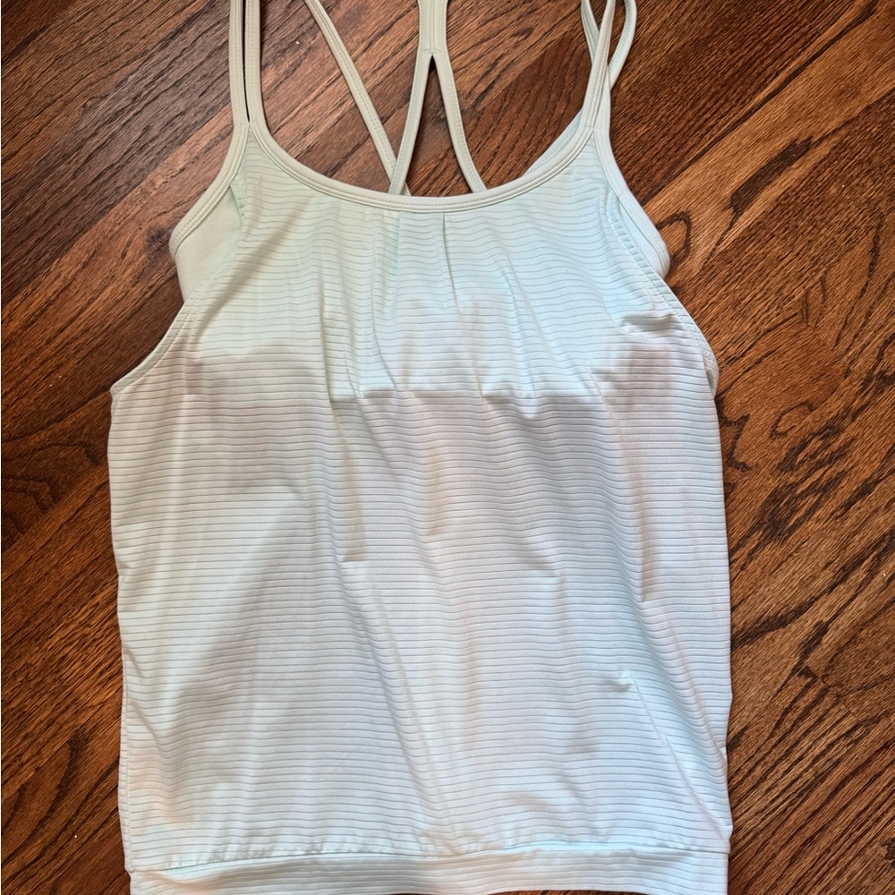 Athleta top. Size XS. Mint.